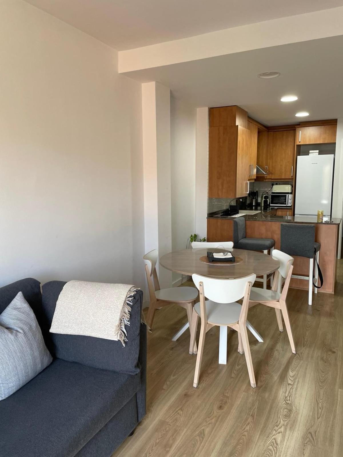 Acogedor Apartamento Vallparadis Con Parking Terrassa Exterior photo